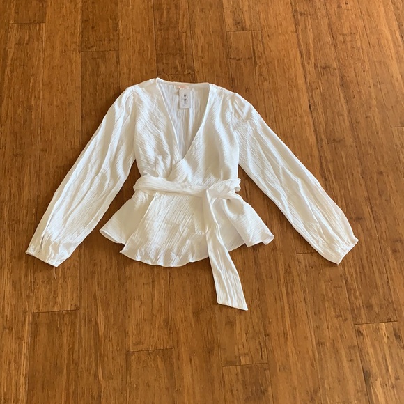 Tops - • White Blouse •